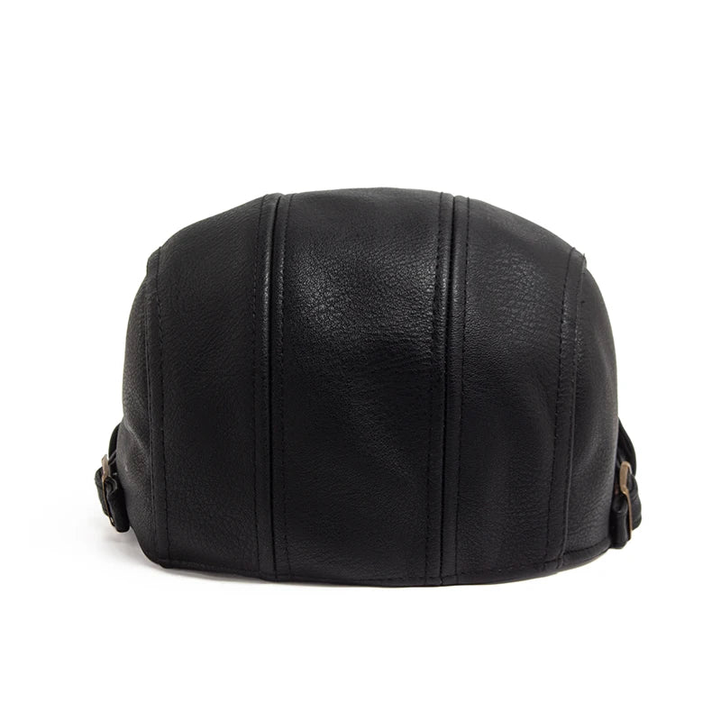 Boina Inglesa de Couro Masculina Luzzano LN375 clássica, com couro premium e design elegante, perfeita para visuais casuais ou formais com conforto.