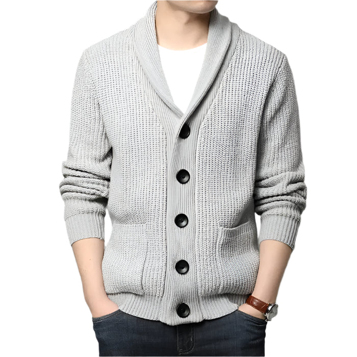 Cardigan Tricot Masculino Luzzano LN385 quente, com lã premium e design clássico, perfeito para visuais casuais ou formais com sofisticação.