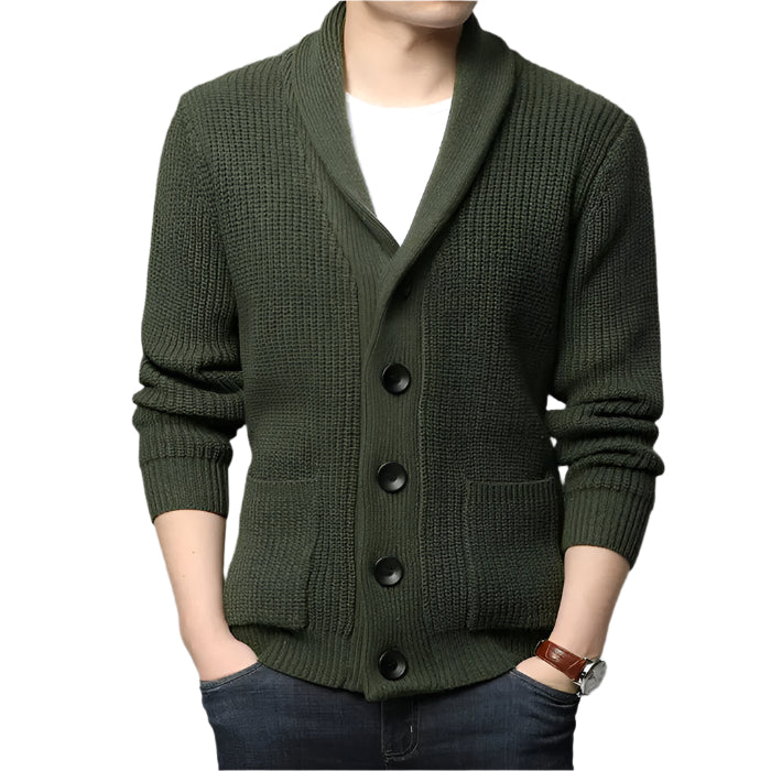 Cardigan Tricot Masculino Luzzano LN385 quente, com lã premium e design clássico, perfeito para visuais casuais ou formais com sofisticação.