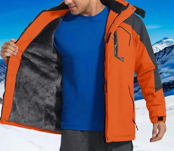 Jaqueta Impermeável Masculina Luzzano LN038, com ajuste ergonômico, tecido respirável e design moderno, ideal para proteção contra chuva sem perder o estilo.