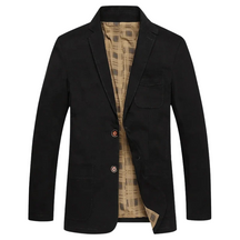 Blazer Masculino em Algodão Luzzano LN032, confeccionado em algodão premium, com corte estruturado, acabamento refinado e design versátil para diversas ocasiões.