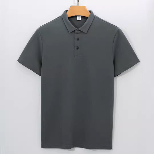 Camisa Polo Masculina Luzzano LN006, confeccionada em algodão premium, com modelagem clássica, toque suave e acabamento refinado para um visual sofisticado.