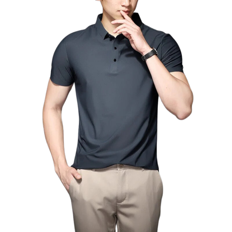 Camisa Polo Masculina em Seda Gelo Luzzano LN023, confeccionada em tecido leve e respirável, com toque sedoso e modelagem sofisticada para um visual refinado.