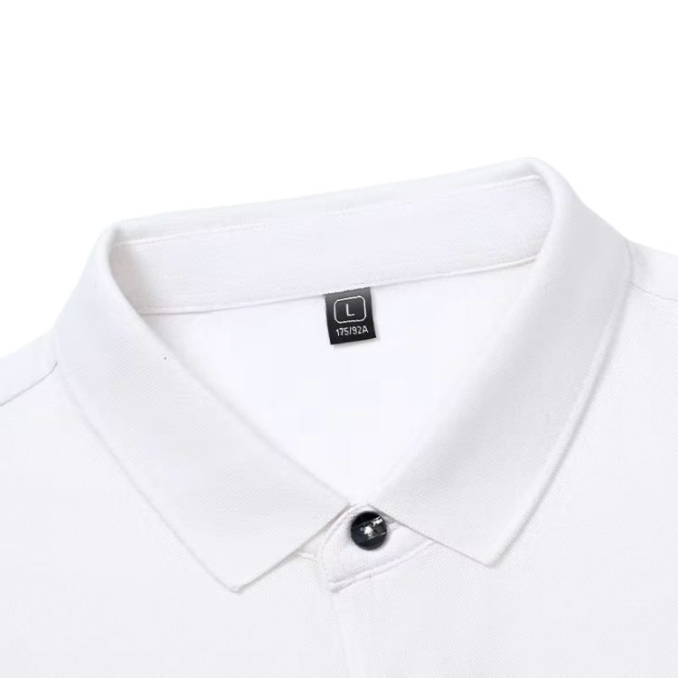 Camisa Polo Masculina Luzzano LN026, confeccionada em algodão premium, com modelagem clássica, bordado sofisticado e respirabilidade para máximo conforto.