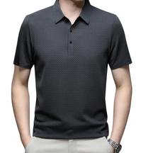 Camisa Polo Masculina Premium Luzzano LN024, confeccionada em tecido leve e respirável, com modelagem refinada e lapela estruturada para um visual sofisticado.