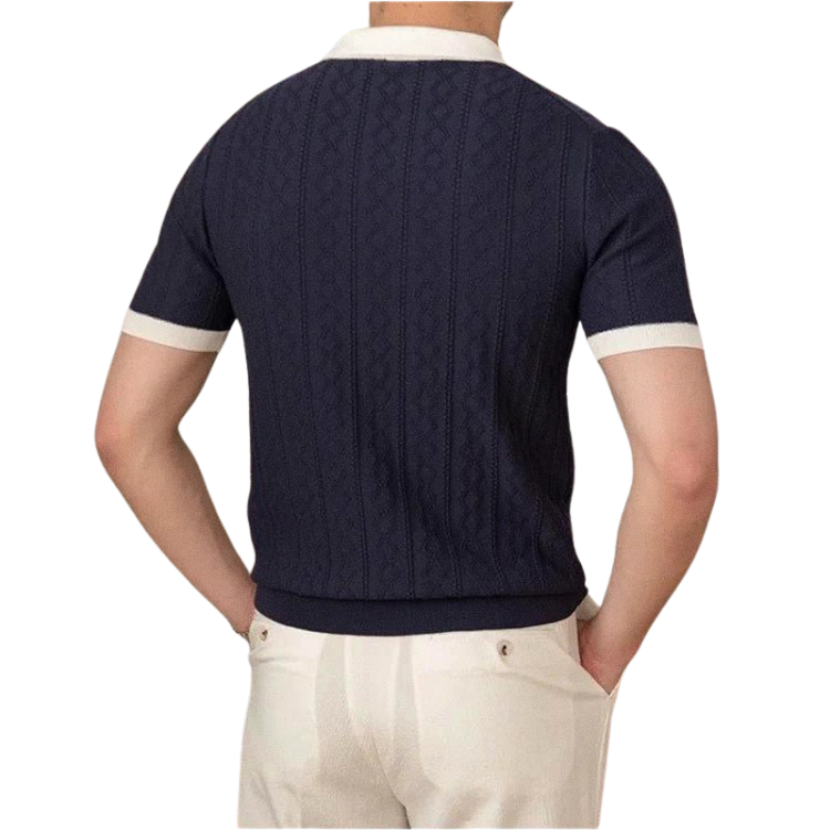 Camisa Polo Masculina Tricot Luzzano LN025, confeccionada em algodão respirável com modelagem slim fit e textura jacquard, ideal para um visual moderno.