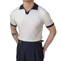 Camisa Polo Masculina Tricot Luzzano LN025, confeccionada em algodão respirável com modelagem slim fit e textura jacquard, ideal para um visual moderno.