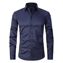 Camisa Social de Algodão Masculina Luzzano LN142, modelagem slim fit, tecido respirável, gola clássica e detalhes sofisticados para um visual impecável.