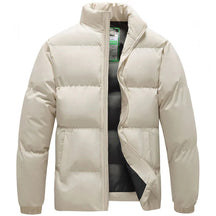 Jaqueta Bobojaco Masculina Luzzano LN156, confeccionada com materiais premium, modelagem sofisticada e fechamento prático para proteção térmica e elegância.
