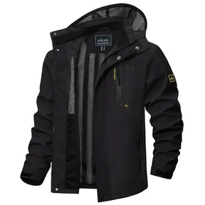Jaqueta Impermeável Masculina Luzzano LN038, com ajuste ergonômico, tecido respirável e design moderno, ideal para proteção contra chuva sem perder o estilo.