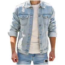 Jaqueta Jeans Masculina Luzzano LN158, confeccionada em jeans premium, com fechamento por botões e modelagem ajustada para um estilo moderno.