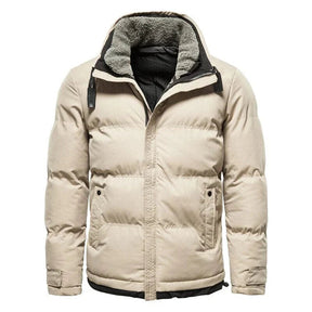 Jaqueta Masculina Puffer Forrada em Lã Luzzano LN118 com modelagem ajustada, capuz integrado e fechamento em zíper, garantindo proteção e estilo.