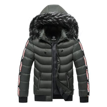 Jaqueta Puffer Masculina Luzzano LN112 com capuz forrado, design acolchoado e fechamento em zíper, ideal para enfrentar os dias frios com estilo.