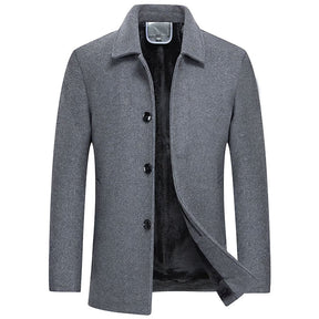Sobretudo Masculino Curto de Lã LN205, com Lã SoftFleece®, ajuste europeu e proteção térmica para o inverno.