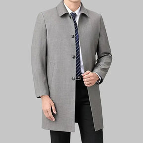 Sobretudo Masculino Luzzano LN234, com lã batida e nylon interno, ideal para eventos formais e climas frios, proporcionando sofisticação.