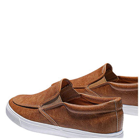 Tênis Slip On Luzzano LN285 masculino, com couro premium, forro mesh, design elegante, perfeito para visuais casuais ou alinhados com conforto.